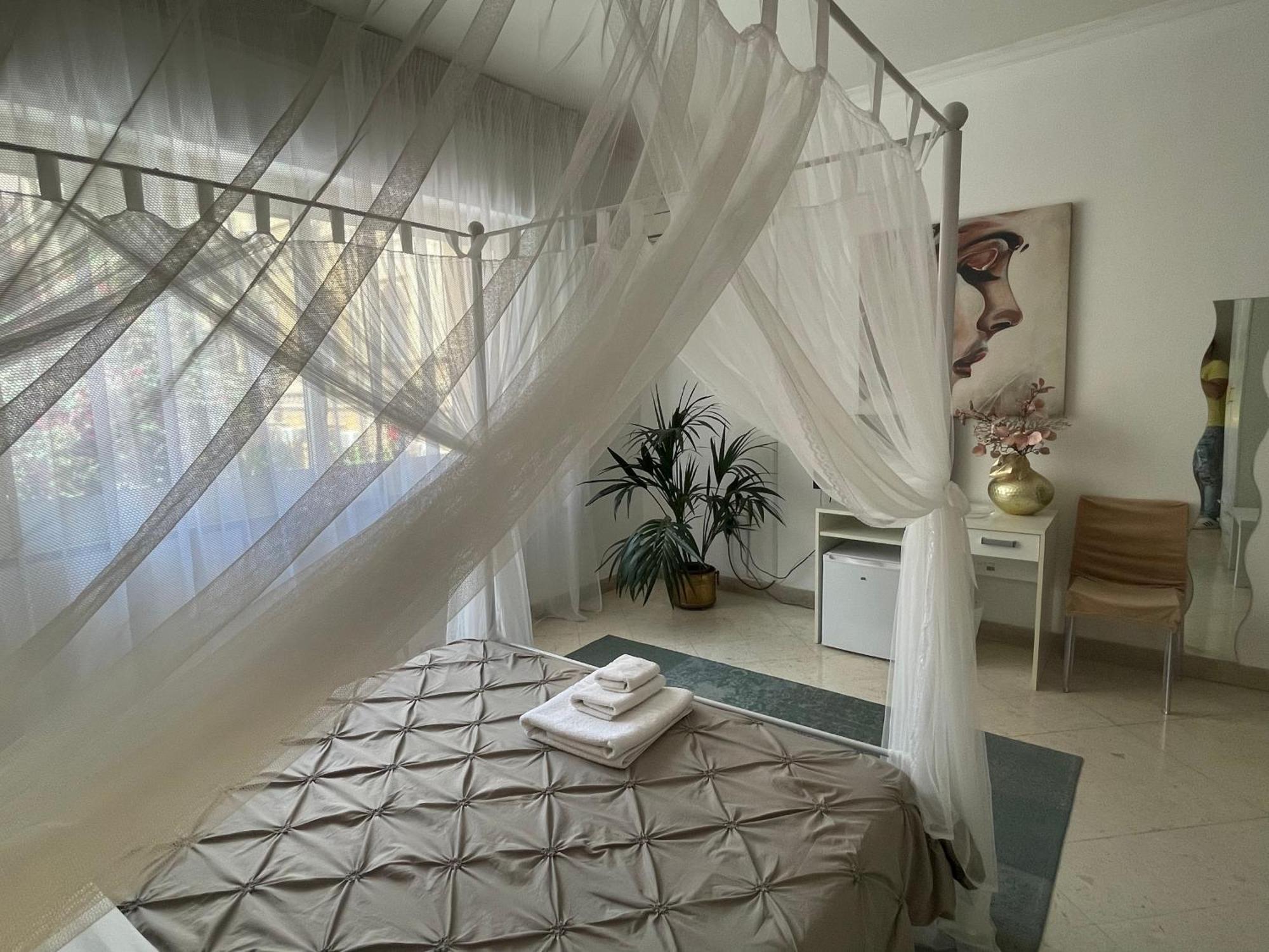 Al Politeama Rooms B&B Palermo Buitenkant foto